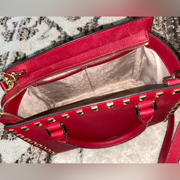 Michael Kors crossbody/ small handbag - Picture 3 of 7